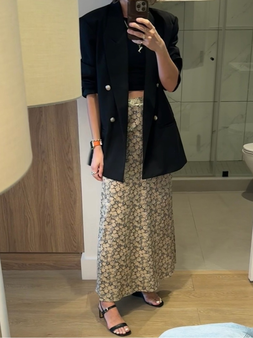Vintage Black Blazer - Picture 2 of 8